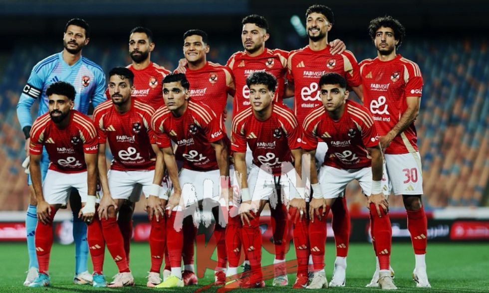 الأهلي يتوج بالدوري للمرة الـ45 بعد سداسية تاريخية أمام فاركو